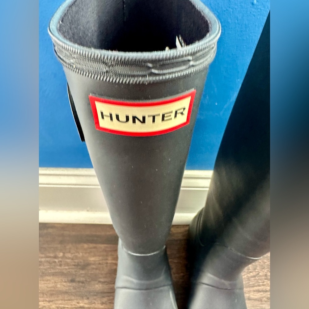 Hunter Original Tall Rainboot (Women,) 9M, Navy Matte - Picture 7 of 16